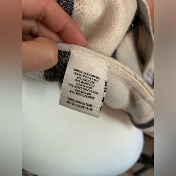 NWT Bagatelle Cream, Blue, Neutral Plaid Cropped Jacket | M - Picture 9 of 9